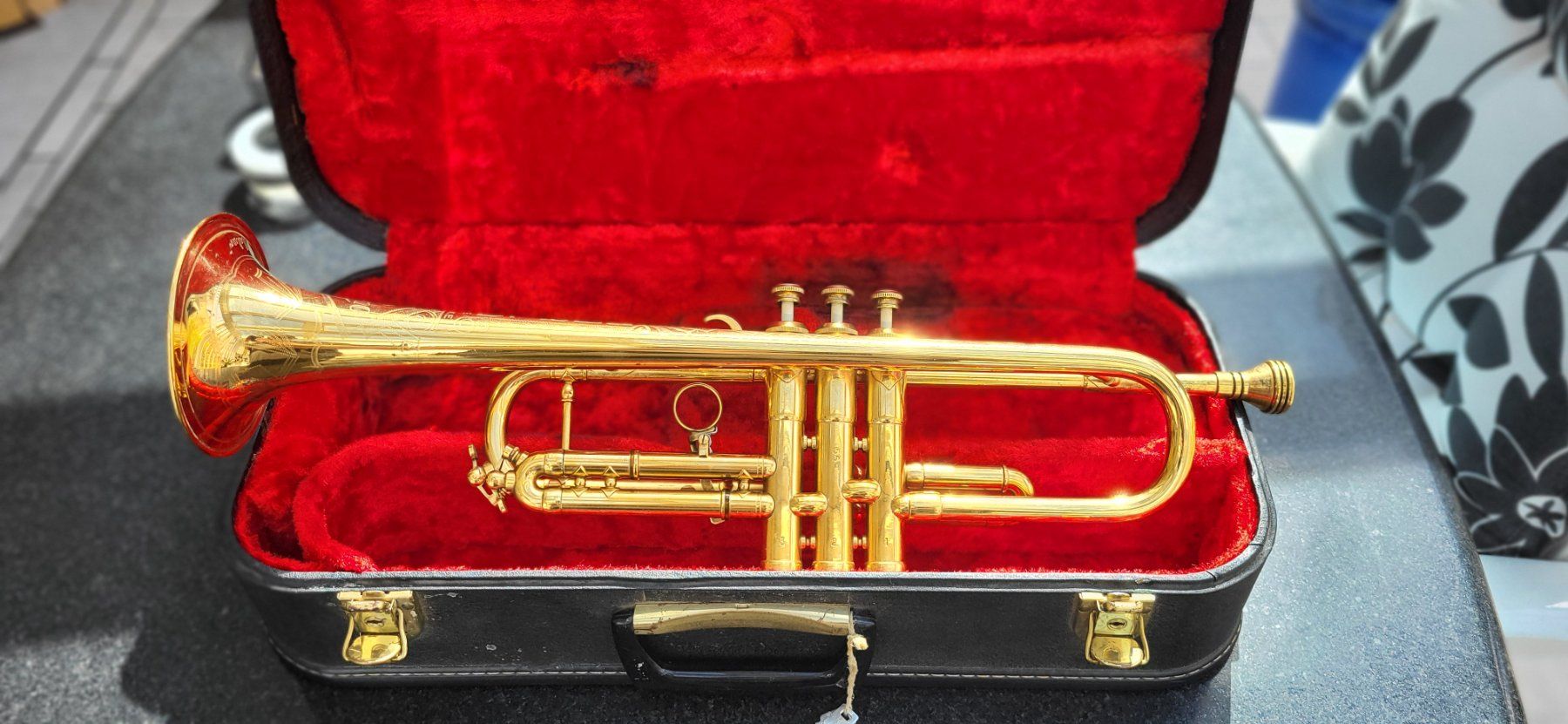 Strumenti musicali: Trompete EMO – Usato da Oberwil BL venduto da Mazdaxedos9 3