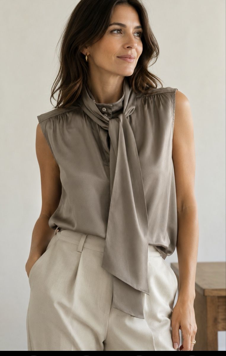 Max Mara Blusen: MaxMara Studio Bluse Seide Gr.34 - NP CHF 270.- – Gebraucht aus Altendorf von Best_friend