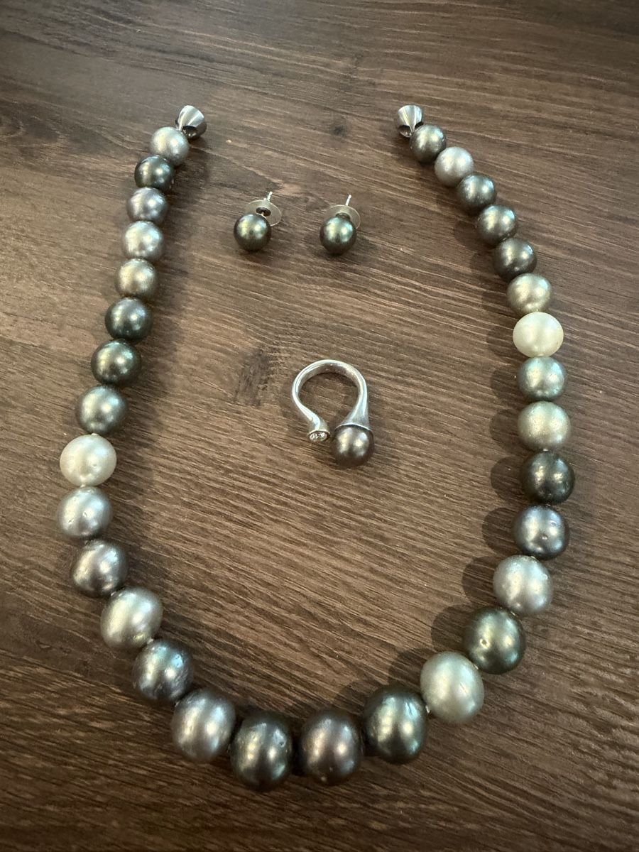 Altri gioielli: Südseeperlen Set / Kette, Ohrringe & Ring mit Diamant – Usato da Adliswil venduto da buy_sell_zh