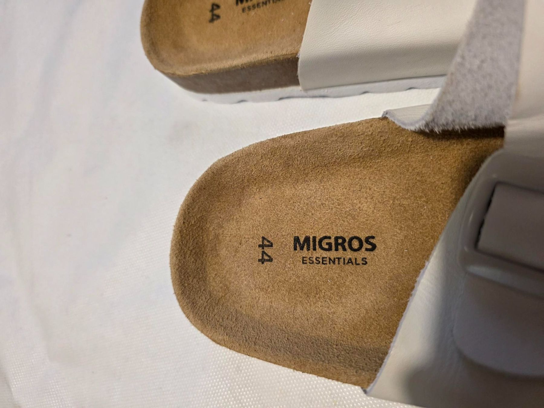 Scarpe da uomo: Migros Sandalen Essentials Grösse 44 – Nuovo e nell'imballaggio originale da St. Gallen venduto da Thomstar 3