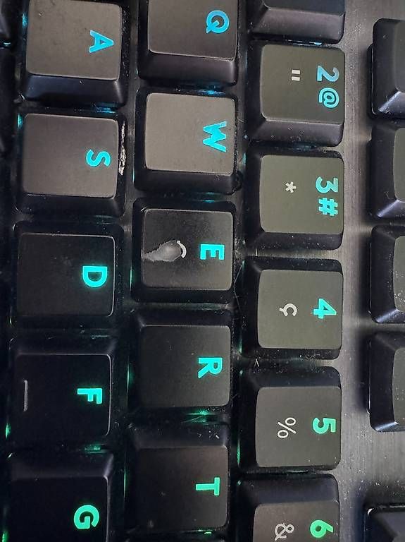 Tastiere: Wireless Tastatur Logitech G G915 Lightspeed – Usato da Romanshorn venduto da Veltrix 2