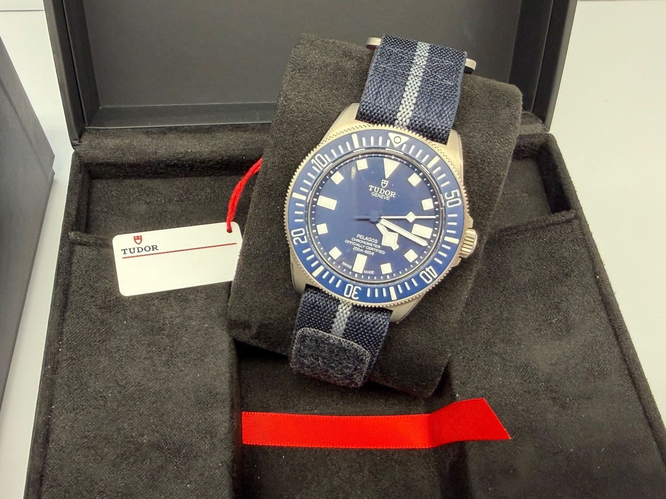 Tudor Orologi: TUDOR Pelagos FXD 42 Titan – Nuovo e nell'imballaggio originale da St. Gallen venduto da galluswatches 4