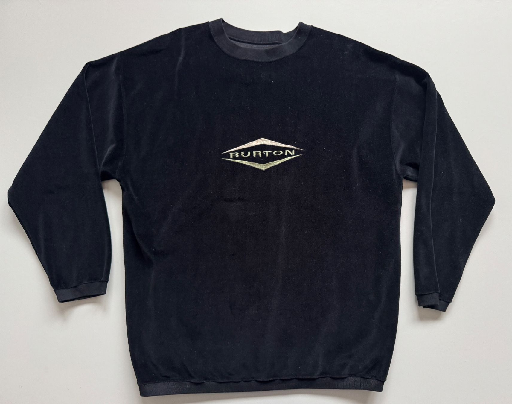 Burton Pullover & Sweatshirts: Vintage 1990 Burton pullover Sz M / L – Gebraucht aus Neuchâtel von _Easy_to_Find_