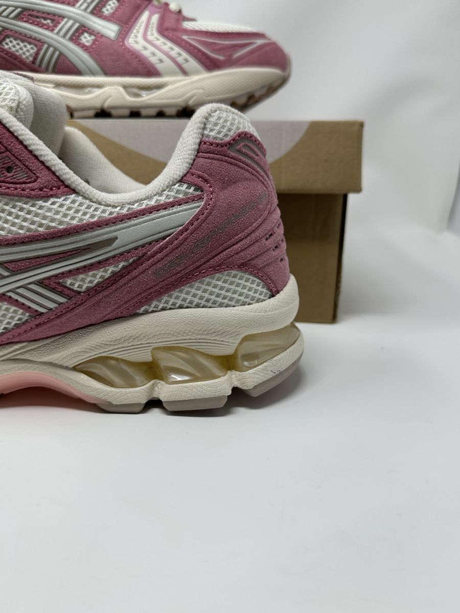 Asics Scarpe da uomo: ASICS Turnschuhe Gr. 43.5Rosa Weiss – Nuovo (secondo la descrizione) da Luzern venduto da kim221080 1