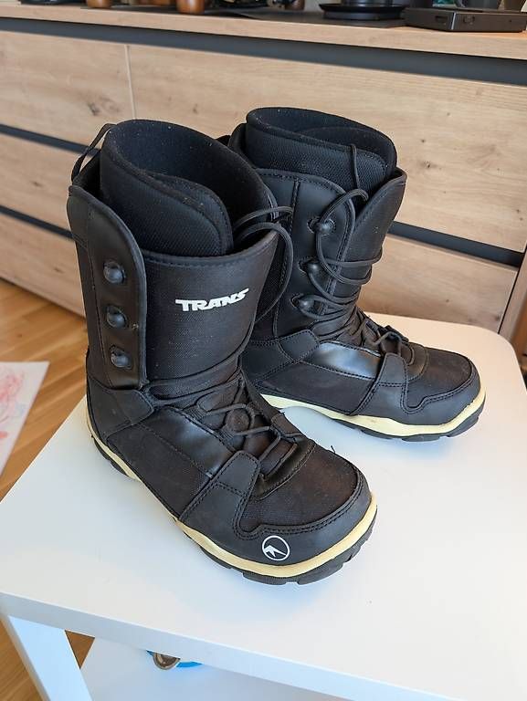 Scarpe da uomo: Snowboard Stiefel Gr. 40 – Usato da Weinfelden venduto da lea_5gvn