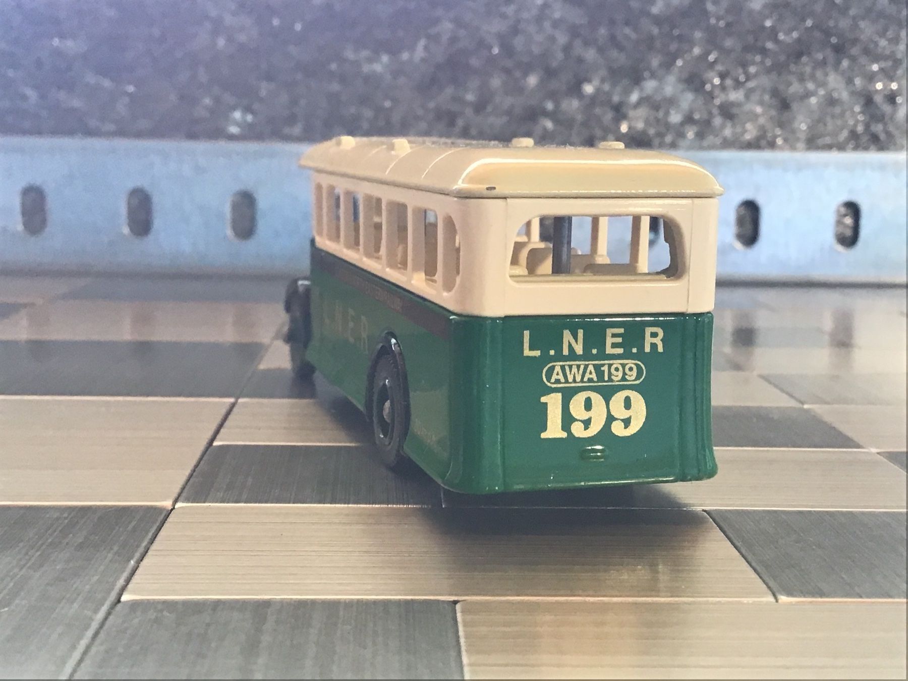 Kit di modellismo & Modellini statici: LONDON UND NORTH EASTERN RAILWAY L.N.E.R – Usato da Männedorf venduto da Spezial-Modelle 3