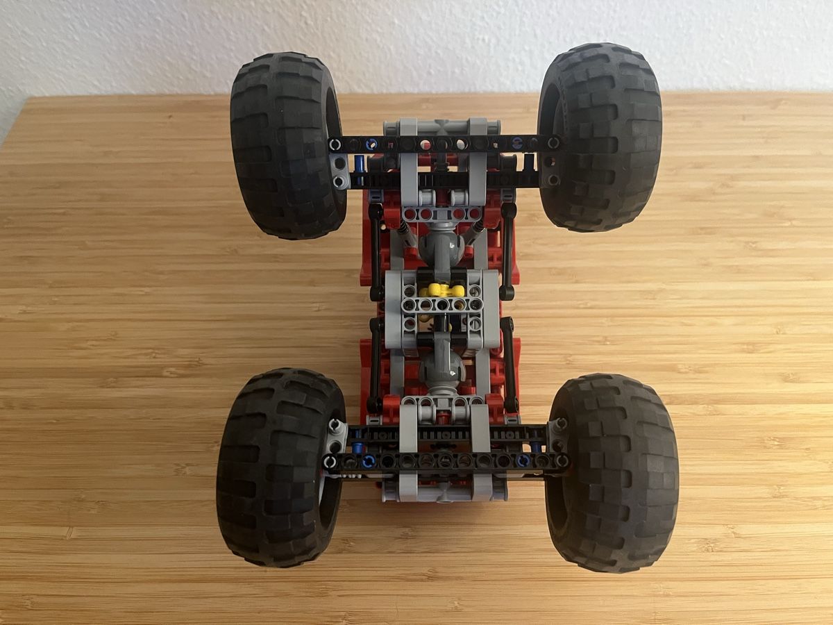 Lego Kit di costruzioni: LEGO Technic Monster Truck 42005 – Usato da Basel venduto da Palchyk 4