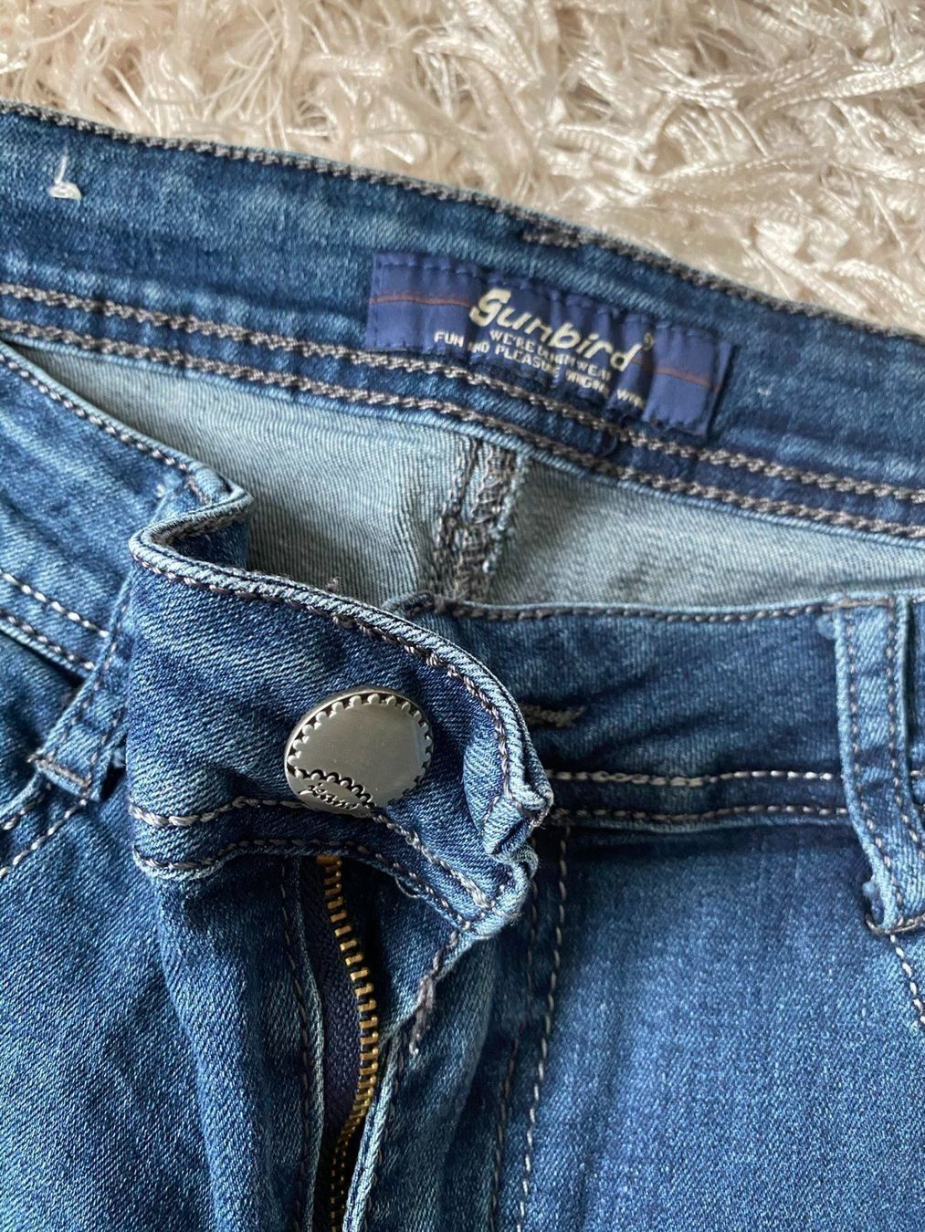 Jeans: Jeans – Nuovo (secondo la descrizione) da Luzern venduto da file_maker 4