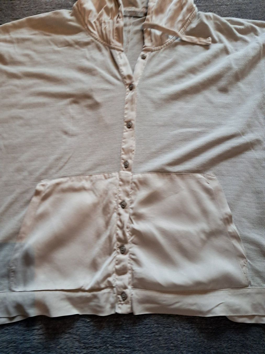 Nile T-shirt: Kapuzen T-Shirt langarm Nile – Usato da zürich venduto da Mingi2 1