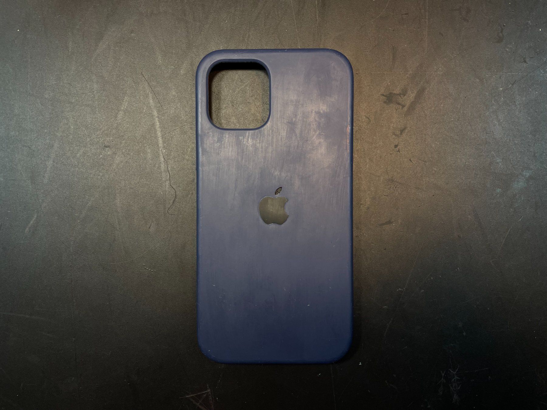 Apple Cover & Protezioni schermo: Original Apple iPhone 12 Handyhülle Navy Blue – Usato da Pfäffikon SZ venduto da michael_friedlos