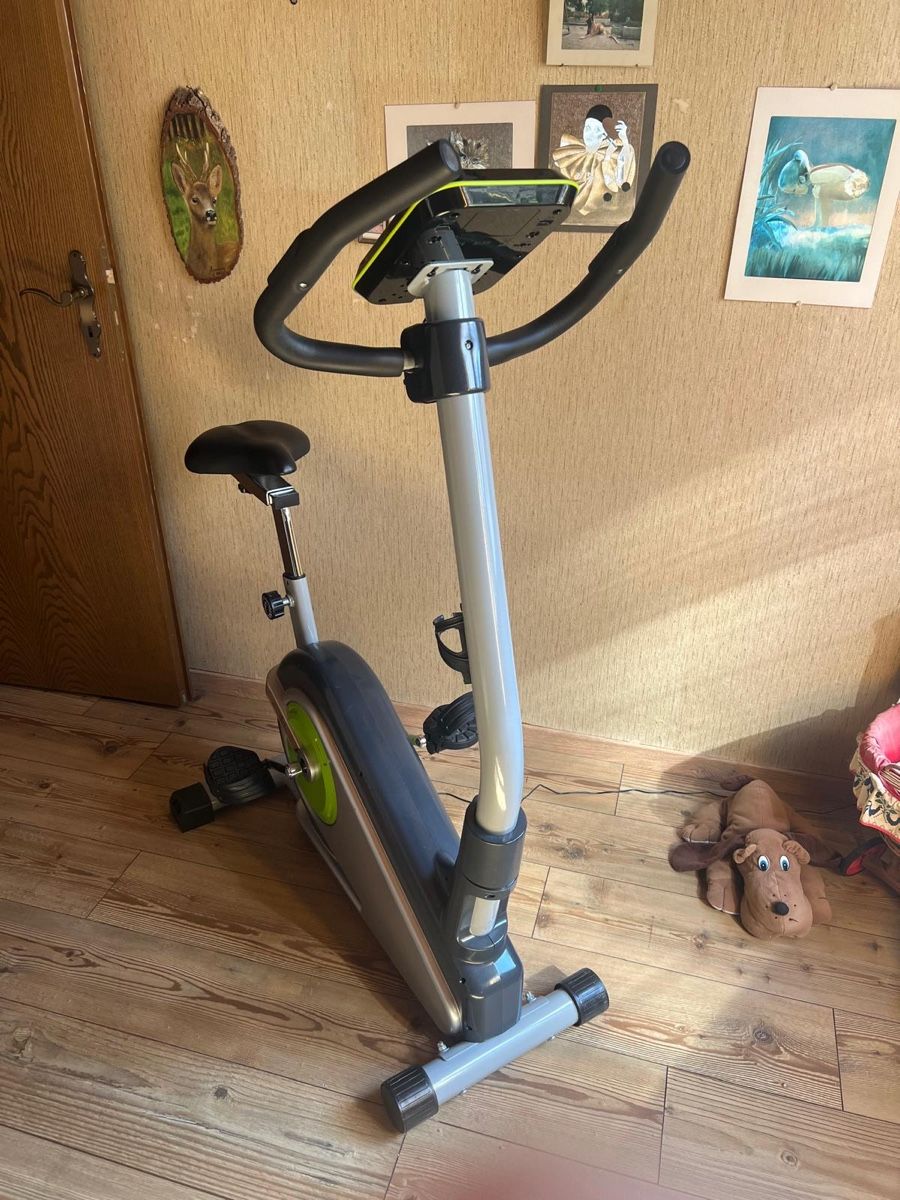 Hometrainer: Heimtrainer - Ergometer Au-022B – Usato da Sirnach venduto da Famisa 1