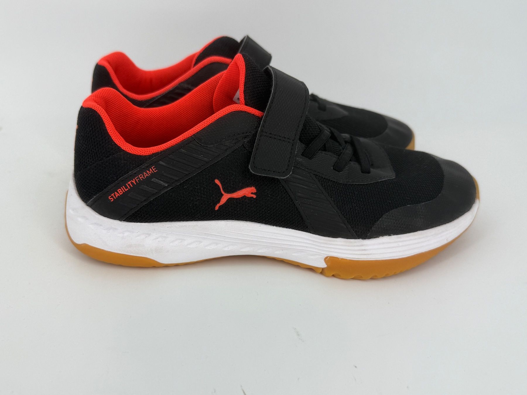 Puma Scarpe per ragazzi: Puma Luminous Hallenschuhe Gr. 38 – Nuovo (secondo la descrizione) da Auenstein venduto da moin.