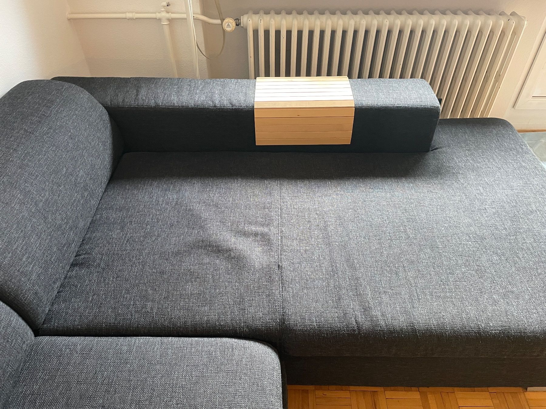 Interio Sofas: Ecksofa, Bettsofa – Gebraucht aus Zürich von aslongastherainbow 3