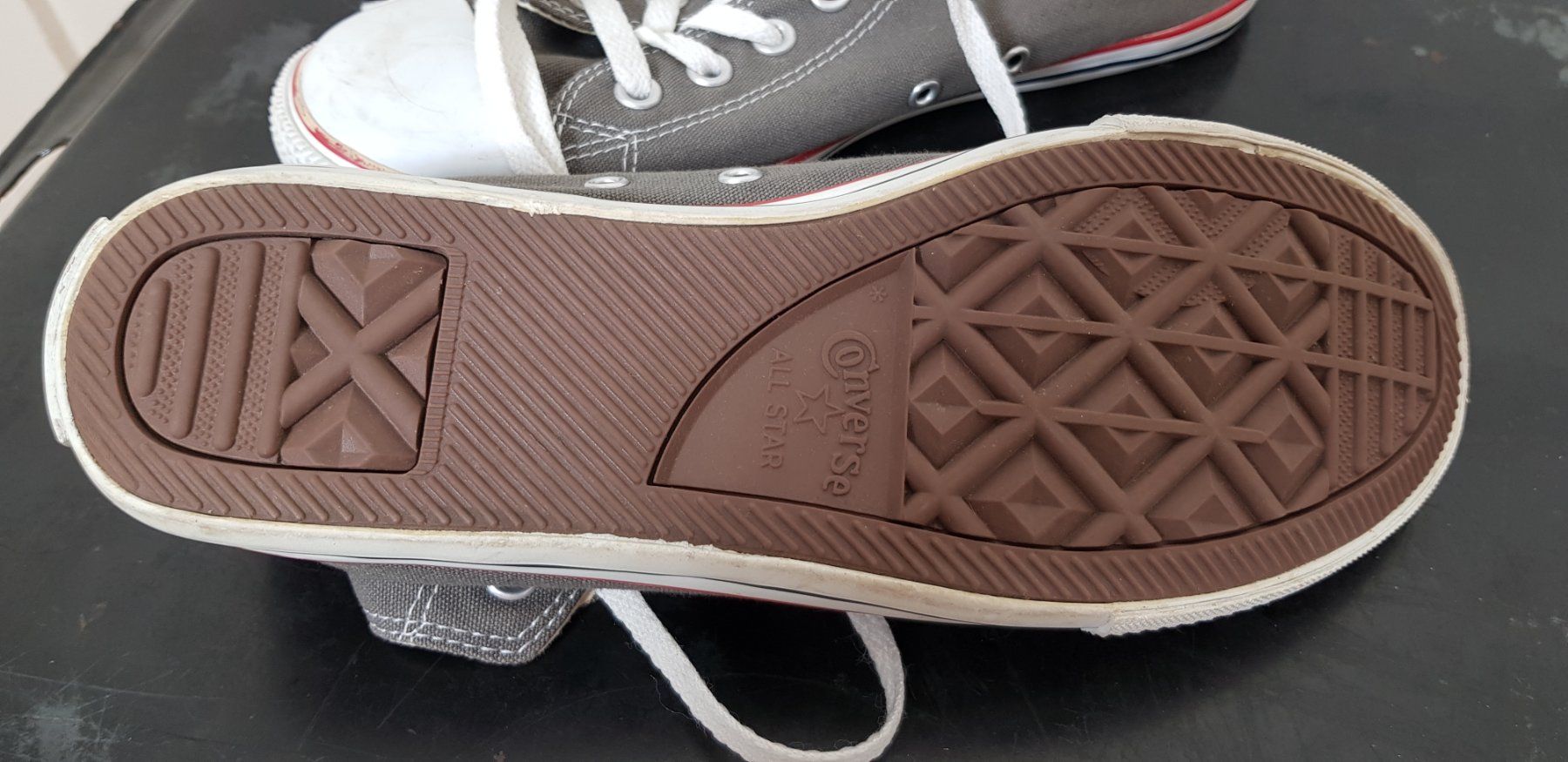Converse Scarpe da uomo: Converse all star, olive, Neu, Gr. 42 – Nuovo (secondo la descrizione) da Uster venduto da Astral 2