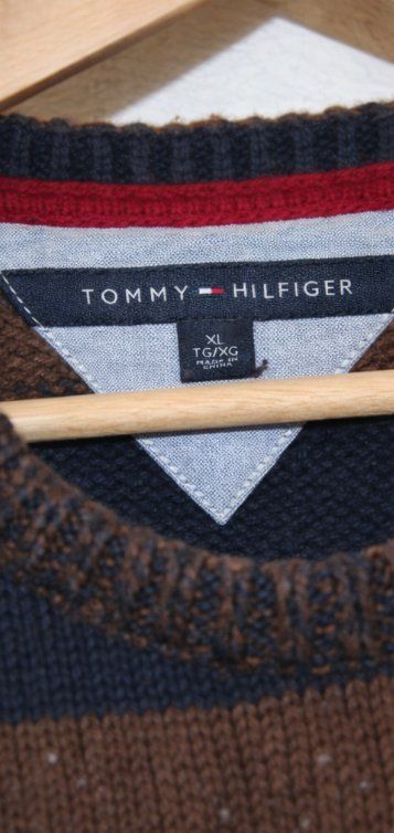 Tommy Hilfiger Maglioni & Felpe: Vintage Tommy Hilfiger Pullover Size XL – Usato da Ottoberg venduto da fam_6bkp 2