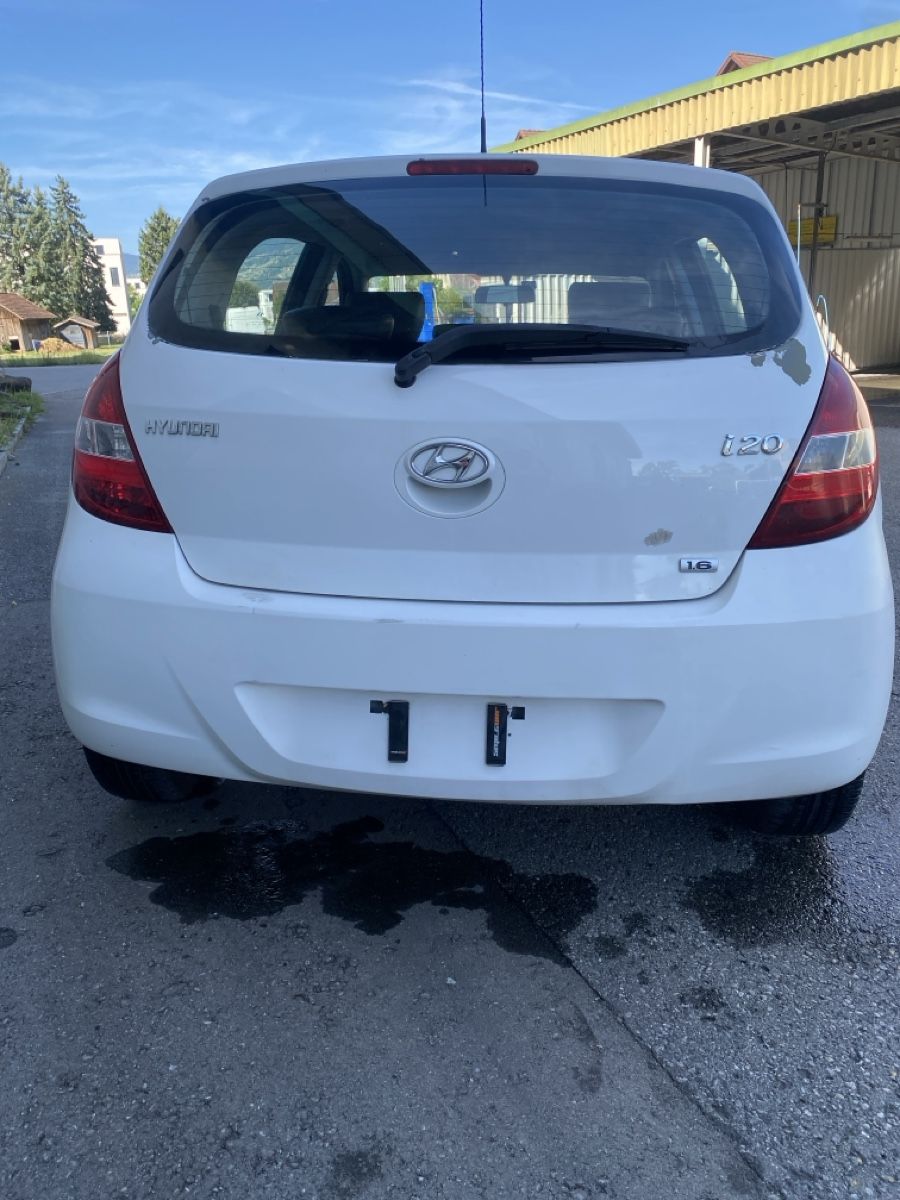 Hyundai Automobili: Hyundai i20 1,6 – Usato da Rebstein venduto da Mezzoparts 1