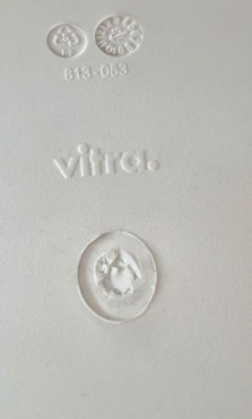 Vitra Stühle: Vitra Panton Stuhl – Gebraucht aus Ottenbach von Peerspace_ZG 2