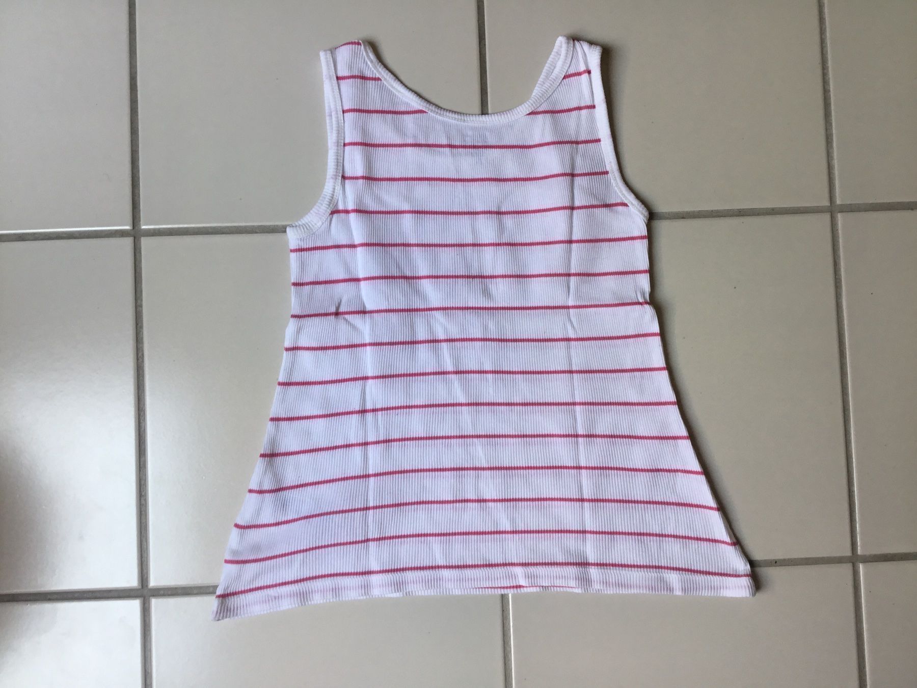 Tommy Hilfiger Camicette, T-shirt & Top: Tommy Hilfiger T - Shirt, Gr. 8 -10 – Usato da ALTENDORF venduto da da23 2