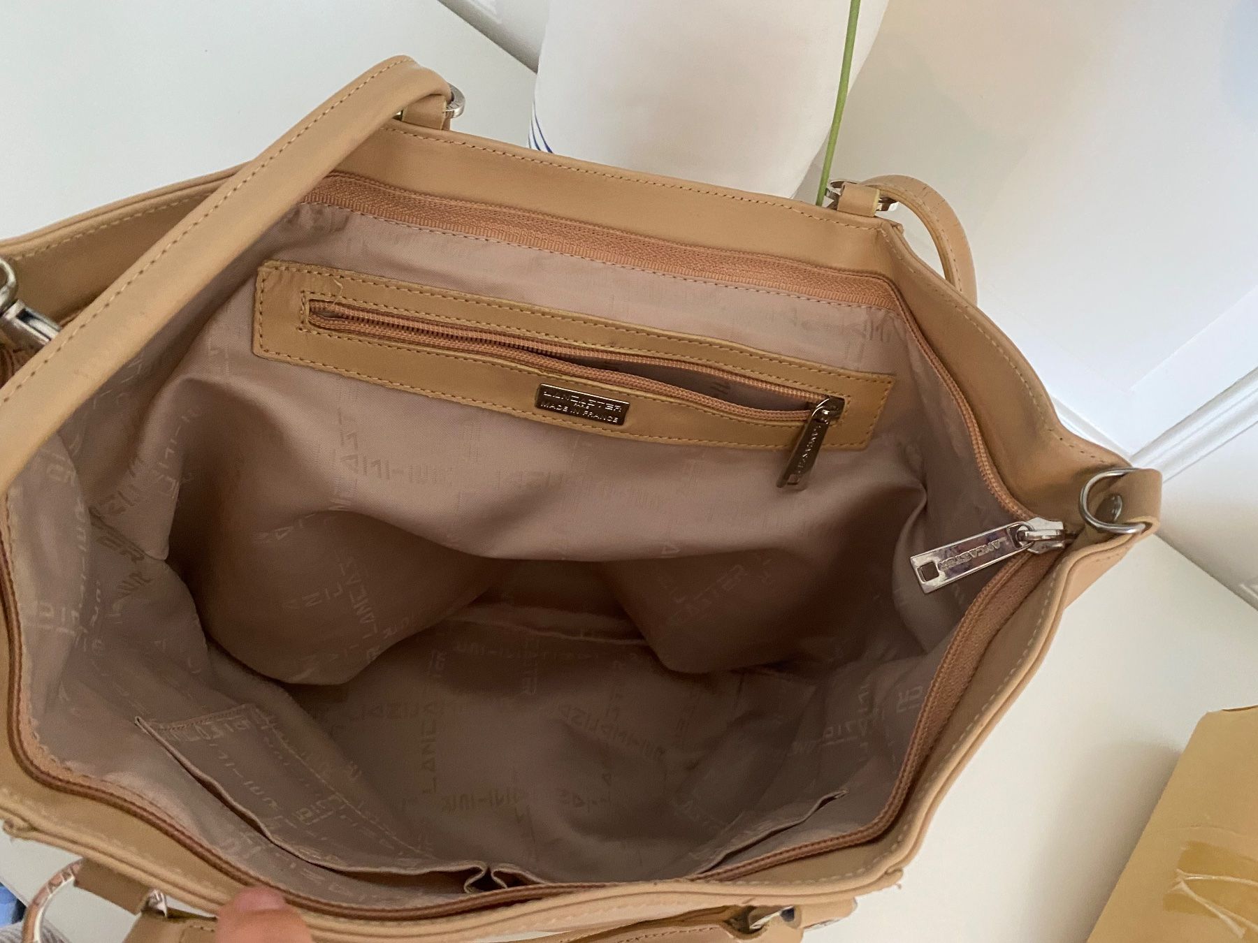 Lancaster Taschen für Damen: Lancaster Damen Leder Handtasche/Rucksack – Gebraucht aus Zürich von ana_7wny 4