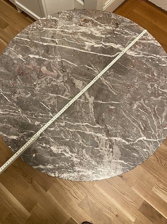Eames Tische: Coffee table Eames – Gebraucht aus Lausanne von lau_8vk7 1