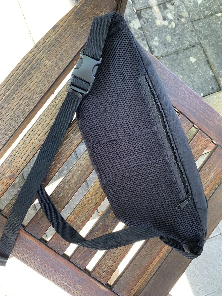 Taschen: Schwarze Cabin Zero Hüfttasche, neuwertig – Neu (gemäss Beschreibung) aus Hochfelden von mmww.97 1