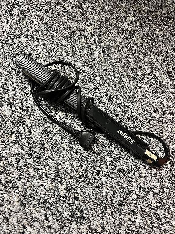 Lockenstäbe & Haarglätter: Glätteisen Babyliss – Gebraucht aus Neuenhof von rah_j2qp