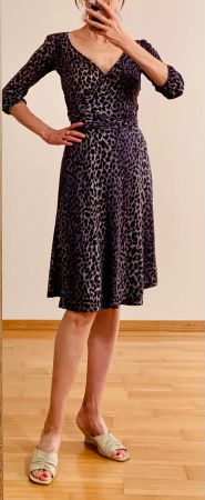 Kleid im Animalprint von Mango, Grösse 36-38, Viscose