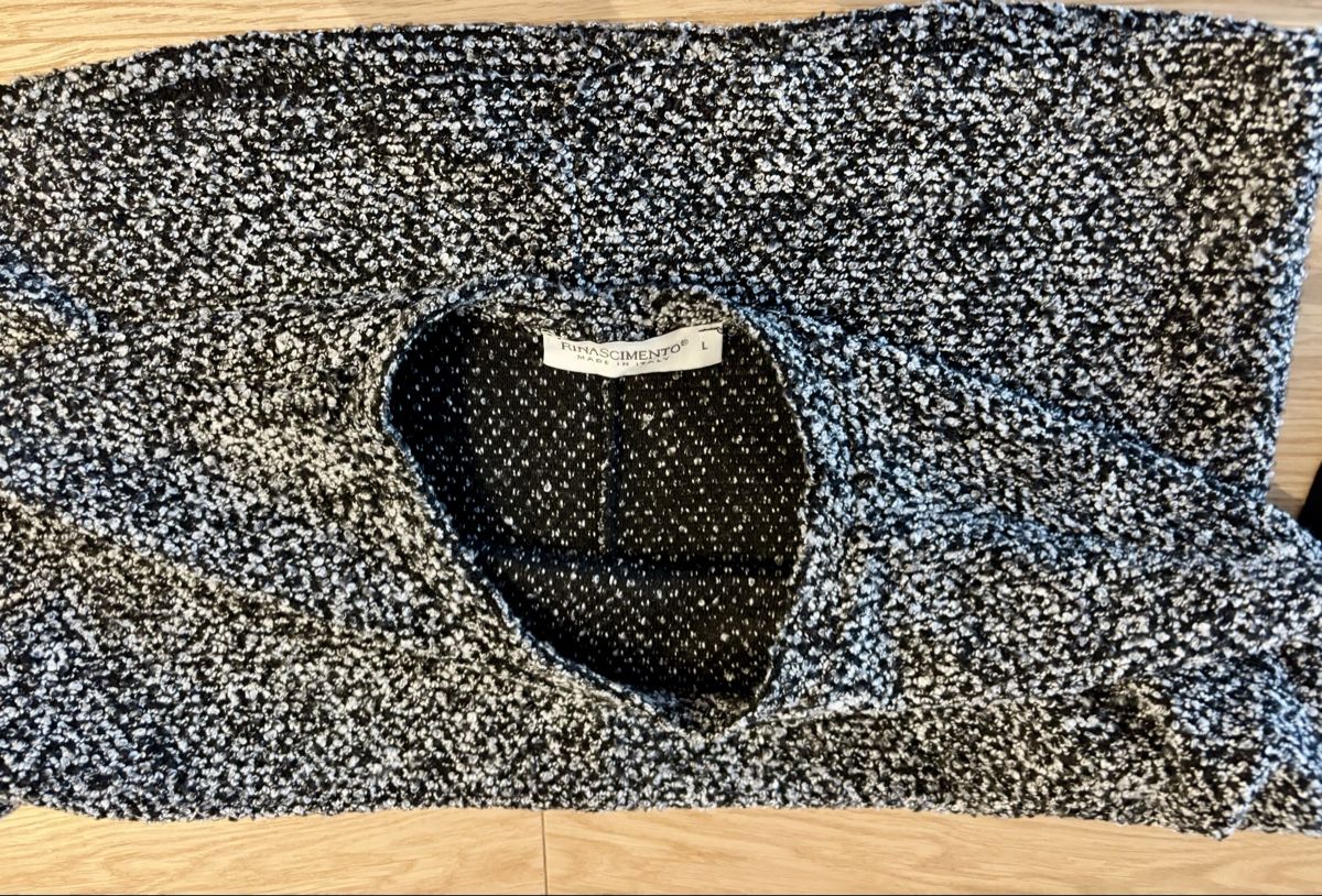 Pullover & Sweatshirts: Rinascimento Pullover mit Perlen  – Gebraucht aus Baden von Tiffany6878 5