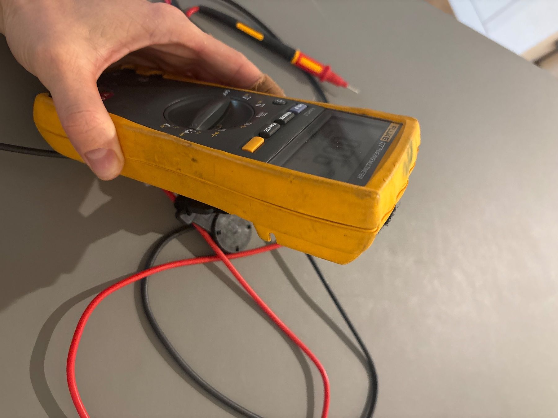 Fluke Mesurer: Fluke 177 True RMS Digitalmultimeter – D'occasion à Liestal par lis_82hy 4