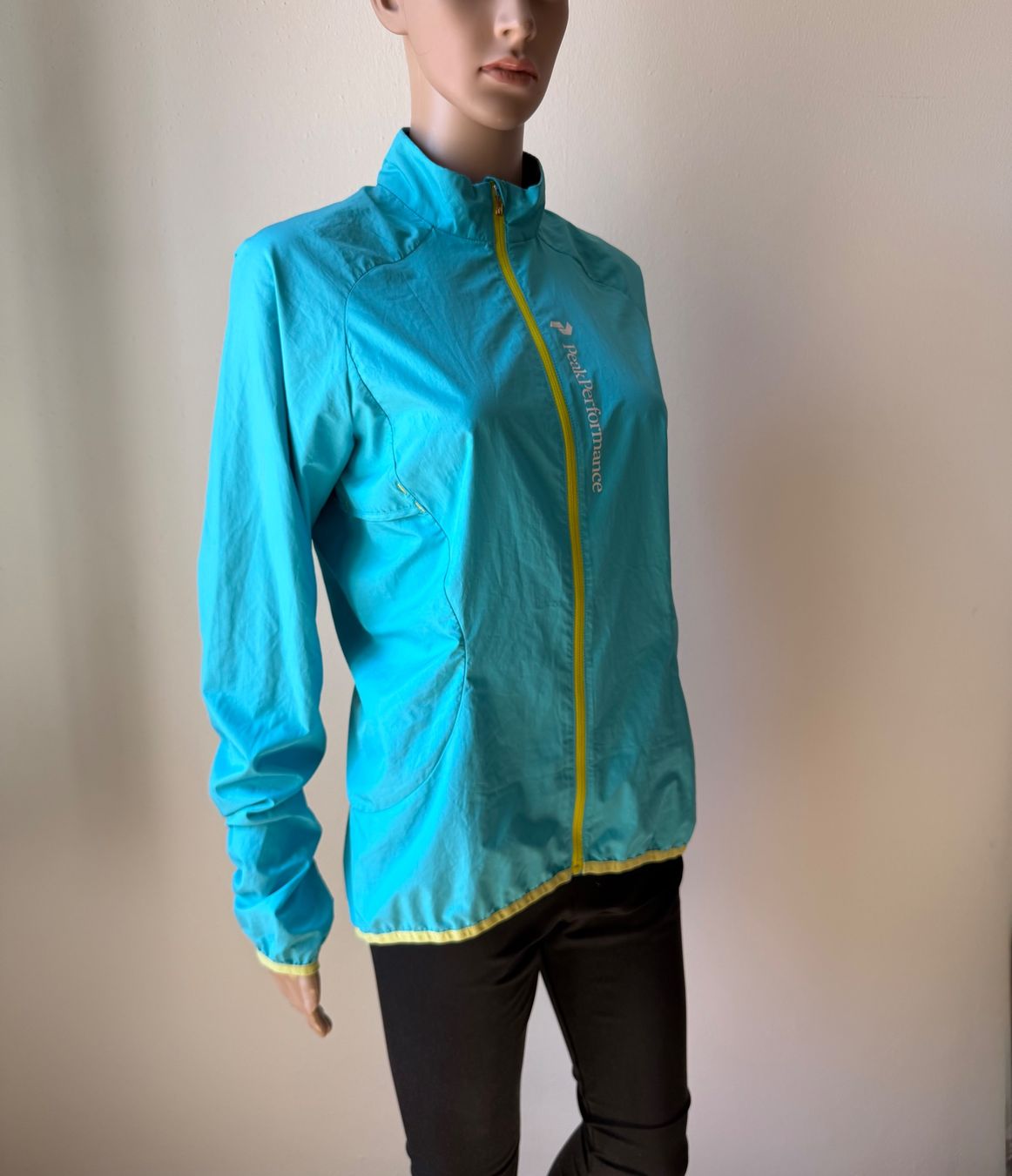 Peak Performance Vestes: PEAK PERFORMANCE Jacke 🩵 – D'occasion à Zürich par ClosetQueen 7