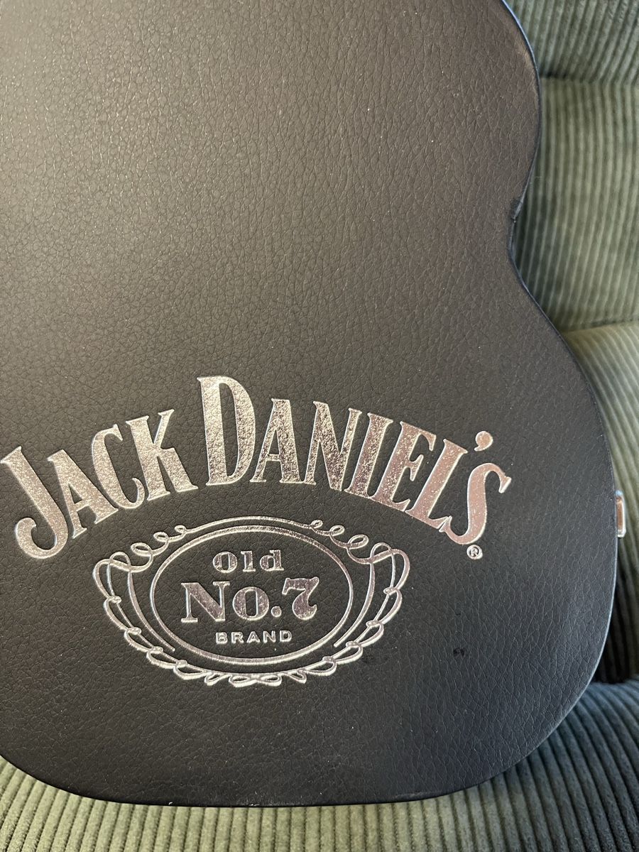 Valigie: Jack Daniel's Gitarenbox Sammlerbox neu schwarz – Nuovo e nell'imballaggio originale da Seon venduto da Sonnenblume95 1