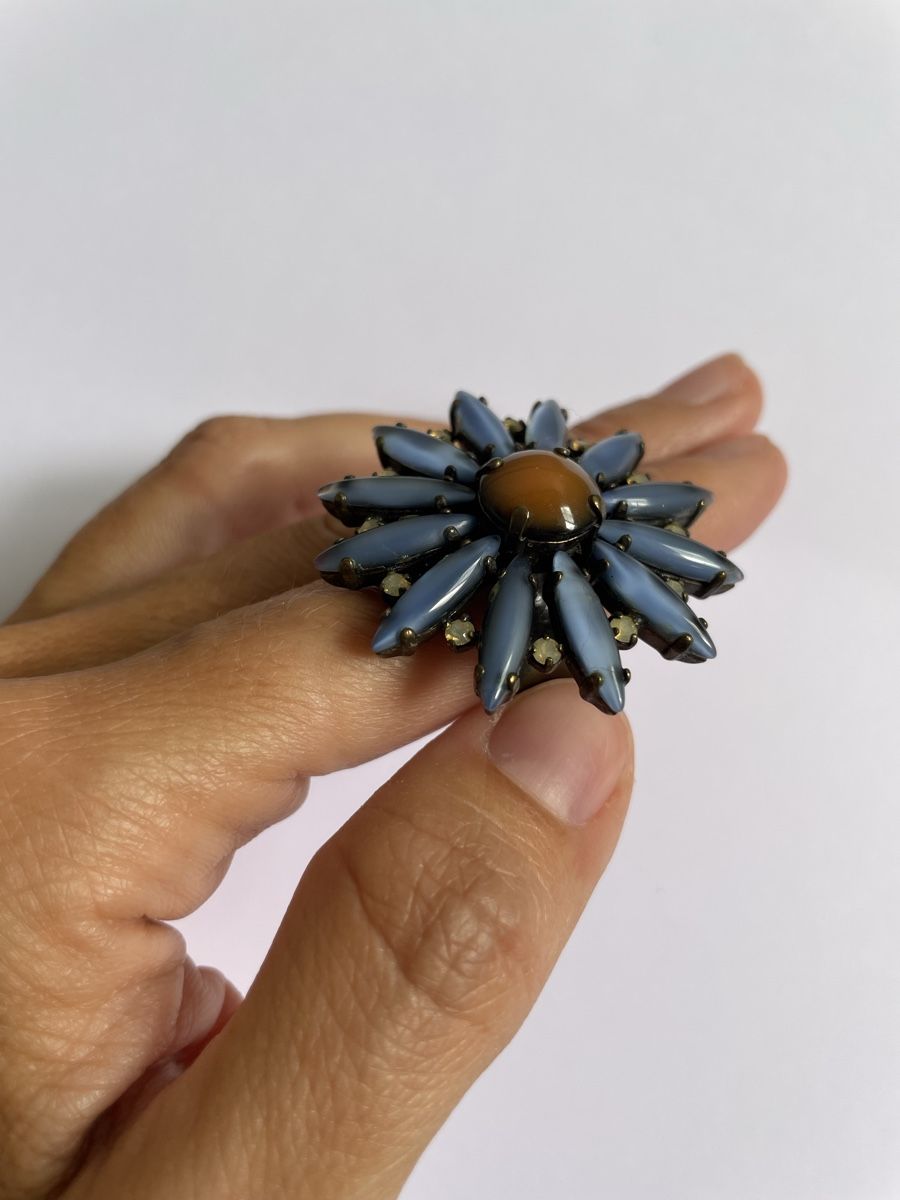 Anelli: Ring Blumenform blau mit braunem Stein verstellbar – Usato da Ottoberg venduto da aci_lq2w 2