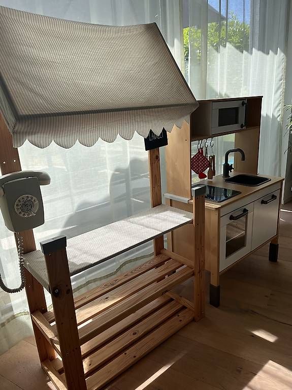 Jouets: Ikea Spielküche und Lädeli  – D'occasion à Halten par raaah03
