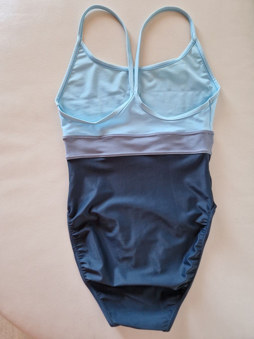 Costumi da bagno & Bikini: Badeanzug anthrazit-hellblau-grau, Gr. 38 – Usato da Müntschemier venduto da fralion 1