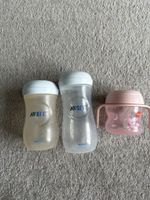 2 Philips Avent Fläschchen und 1 Mam Trinklernbecher baby