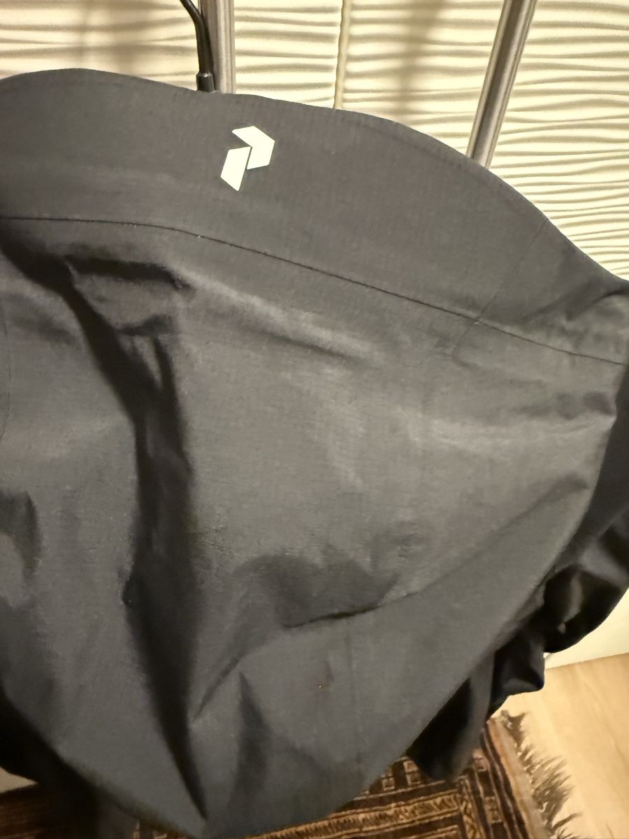 Peak Performance Giacche: Veste imperméable Peak Performance noire taille L – Usato da Agiez venduto da Beve15 4