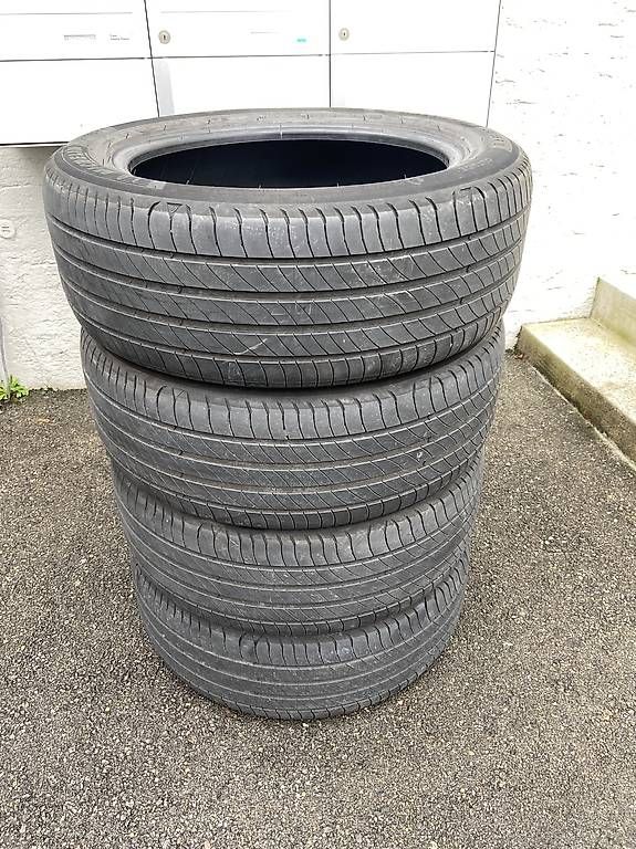 Pneumatici & Ruote complete: 215/55/18 Michelin Sommerreifen  – Usato da Frasnacht venduto da nobloff