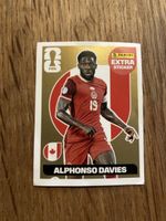 Panini Alphonso Davies Extra sticker gold