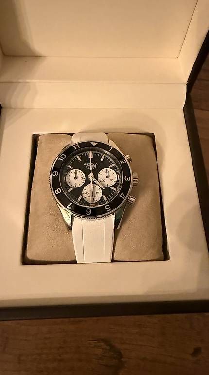 Tag Heuer Montres: Heuer autavia chrono – D'occasion à Sion par kzal 1