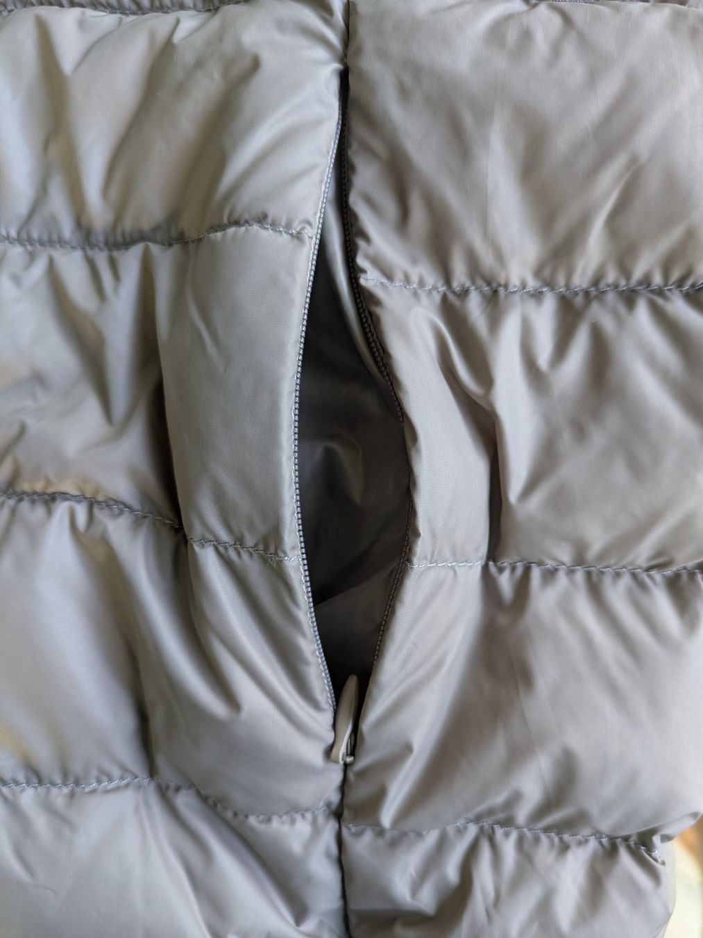 Giacche: Steppjacke leicht mit Beutel, beige.     Neu – Nuovo e nell'imballaggio originale da Adlikon venduto da Match62 3