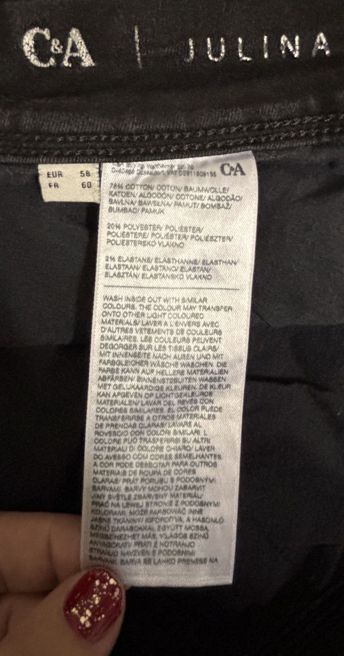 Pantaloni: C&A schwarze Jeans Hose lang – Usato da Buchs AG venduto da SellAndBuyX 1