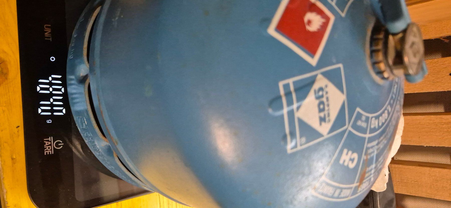 Campingaz Gas-Geräte & -Technik: Champingaz Gasflasche 904 – Gebraucht aus Pontresina von Daniel1984 1