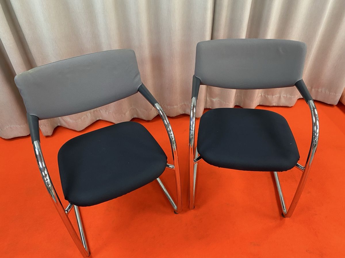 Sedie: 2 Stühle für Wartebereich – Usato da Hägglingen venduto da Karin0802 1