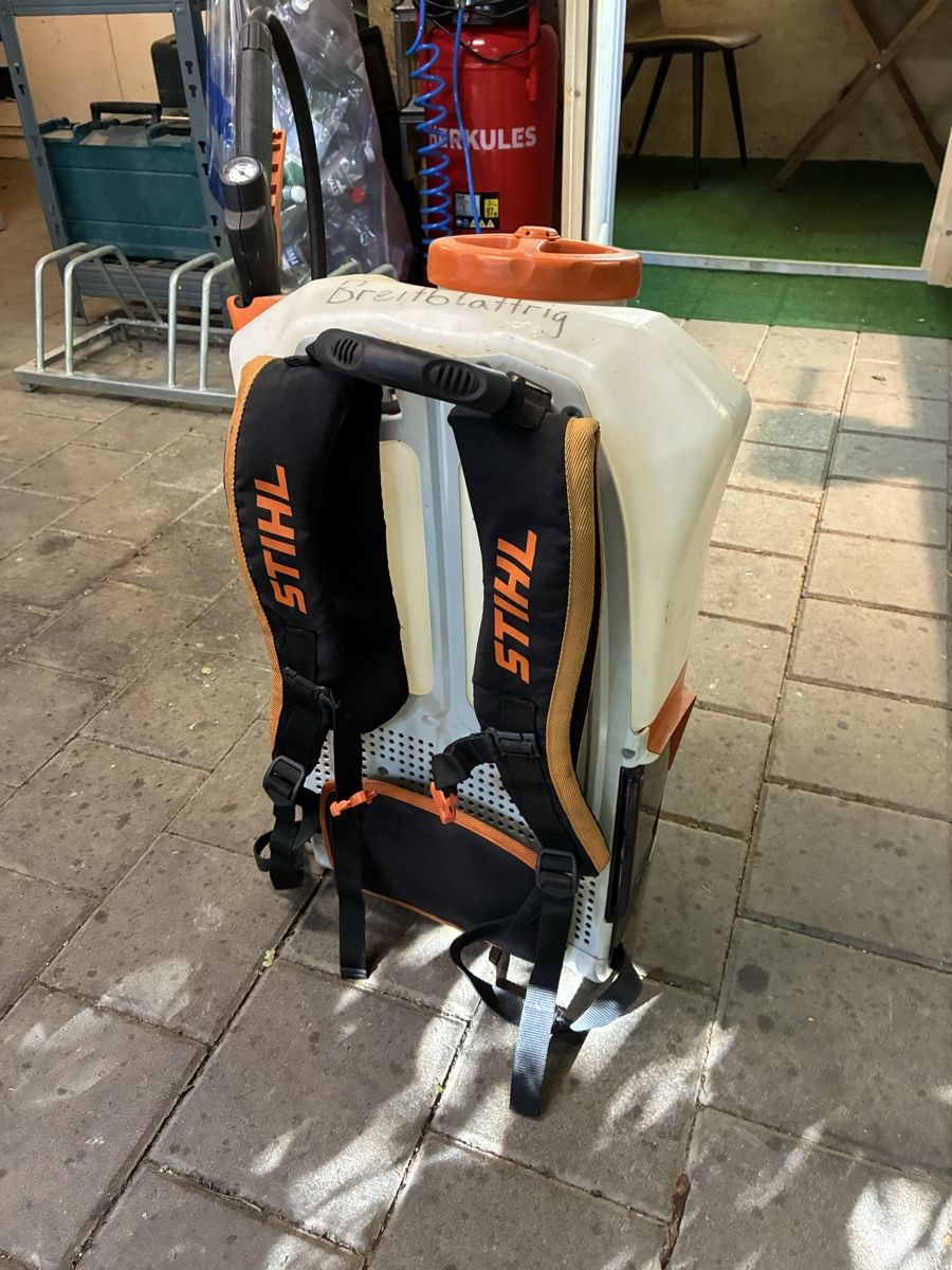 Stihl Tutte le macchine: Stihl Akuspritzgerät – Usato da Untervaz venduto da inf_f9bc