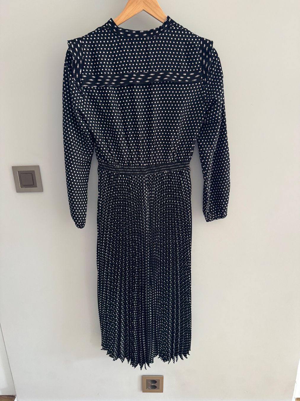Maje Kleider: Robe Maje  T34 – Gebraucht aus Conches von chn_hgl6 7