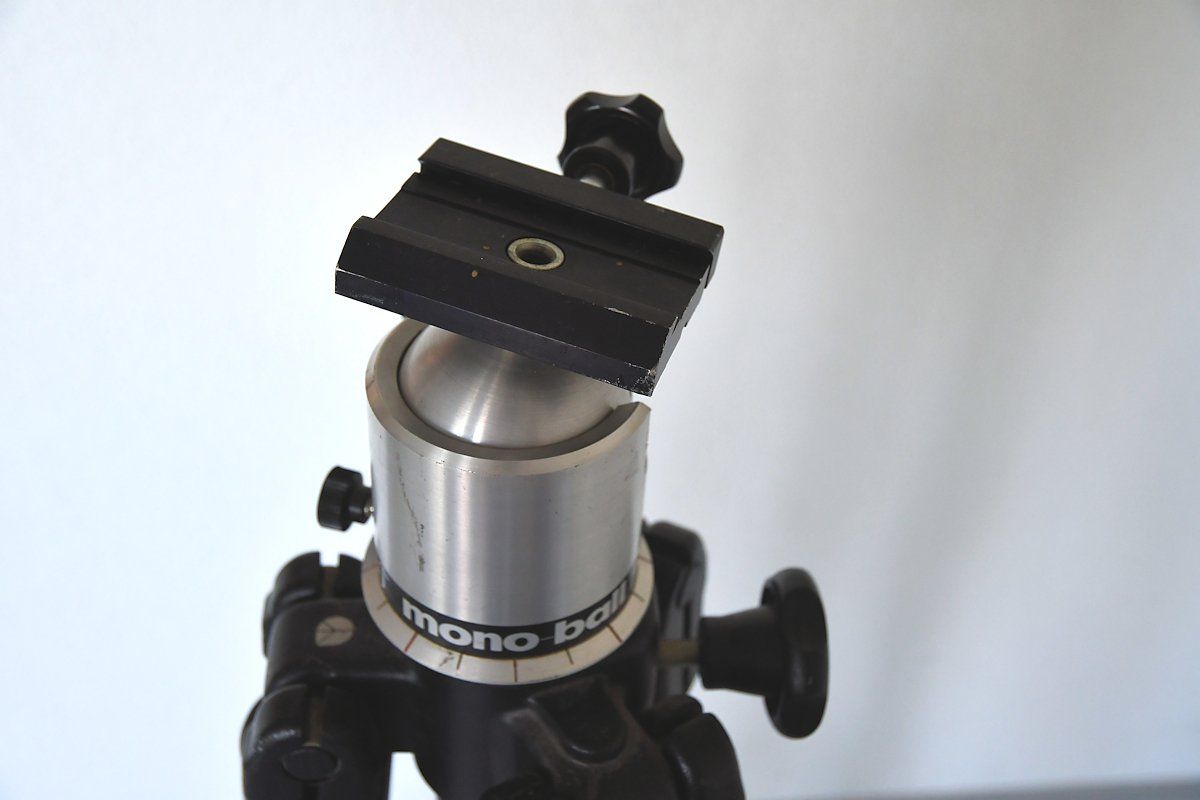 Manfrotto Treppiedi & Teste: Kamerastativ Manfrotto Model 161 – Usato da Rothrist venduto da Celebrate 6