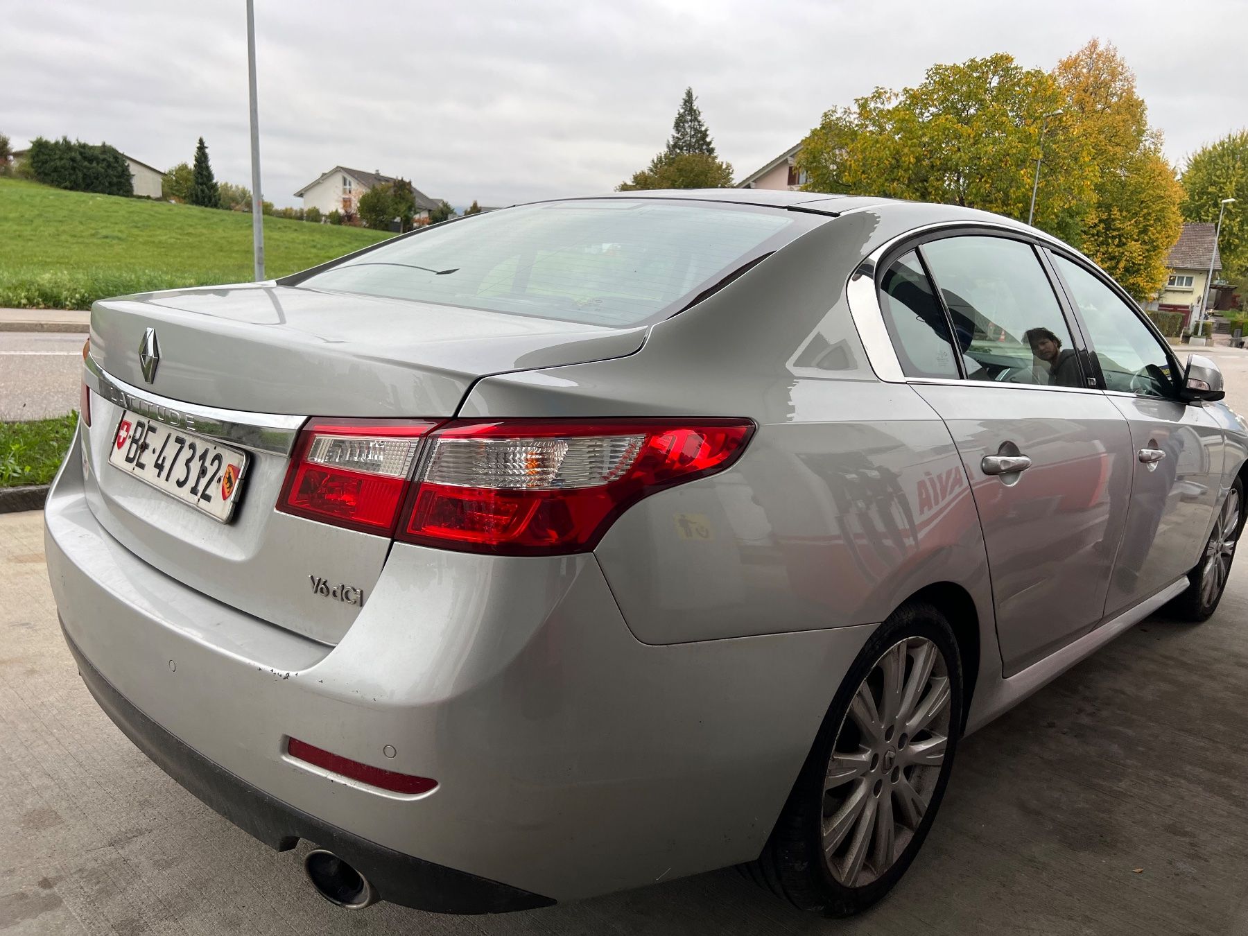 Renault Autos: Renault Latitude 3.0 V6 dCi – Gebraucht aus Büren an der Aare von Mmurri 3