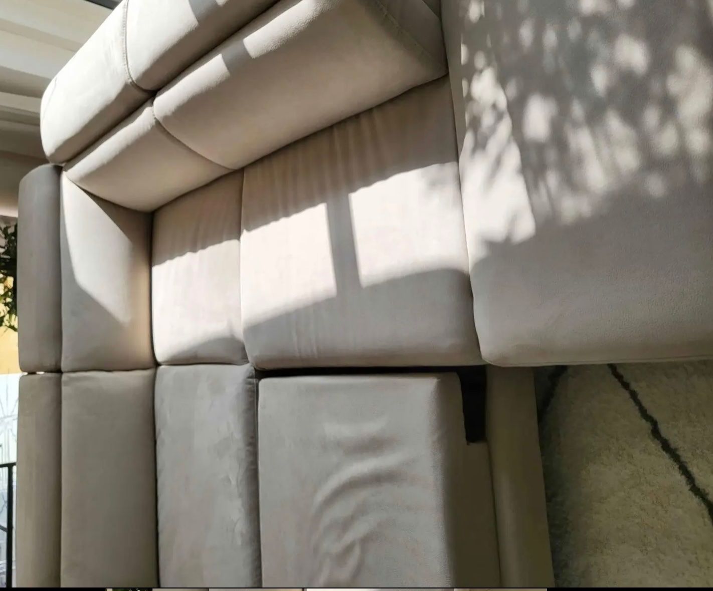 Sofas: Gemütliches Ecksofa in Beige - Top-Zustand! – Gebraucht aus Niederwangen BE von Luxury.Second.Life 2