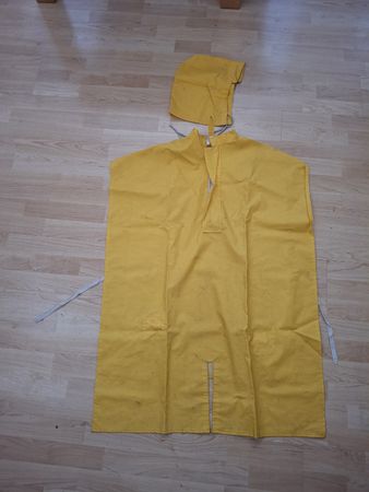 Vintage: Velo Regenschutz Poncho gelb mit Kapuze