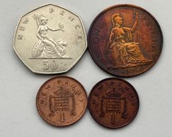 Lot. 4 Münzen Grossbritannien 1947-1974